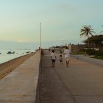 How to find the best local food and avoid tourist traps