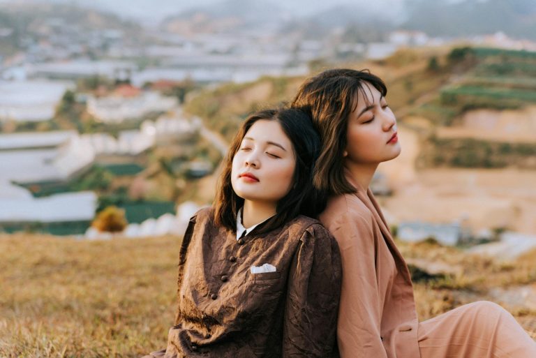 The surprising connection between your outfit and your confidence