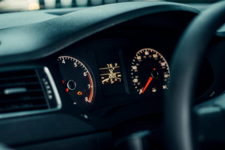 Understanding Your Car's Dashboard Warning Lights and Indicators